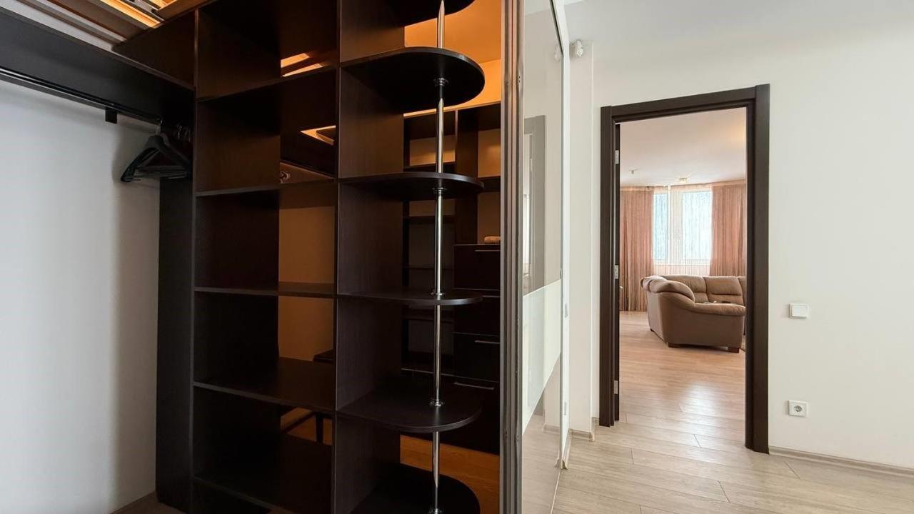 Bright House On 23 Serpnya Kharkiv Eksteriør billede